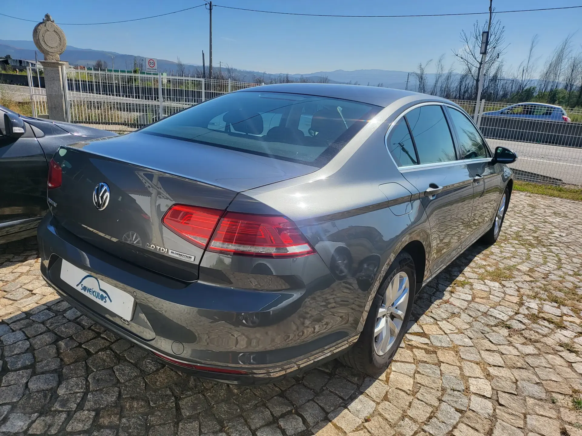 Volkswagen Passat 2.0 TDi Confortline DSG 4