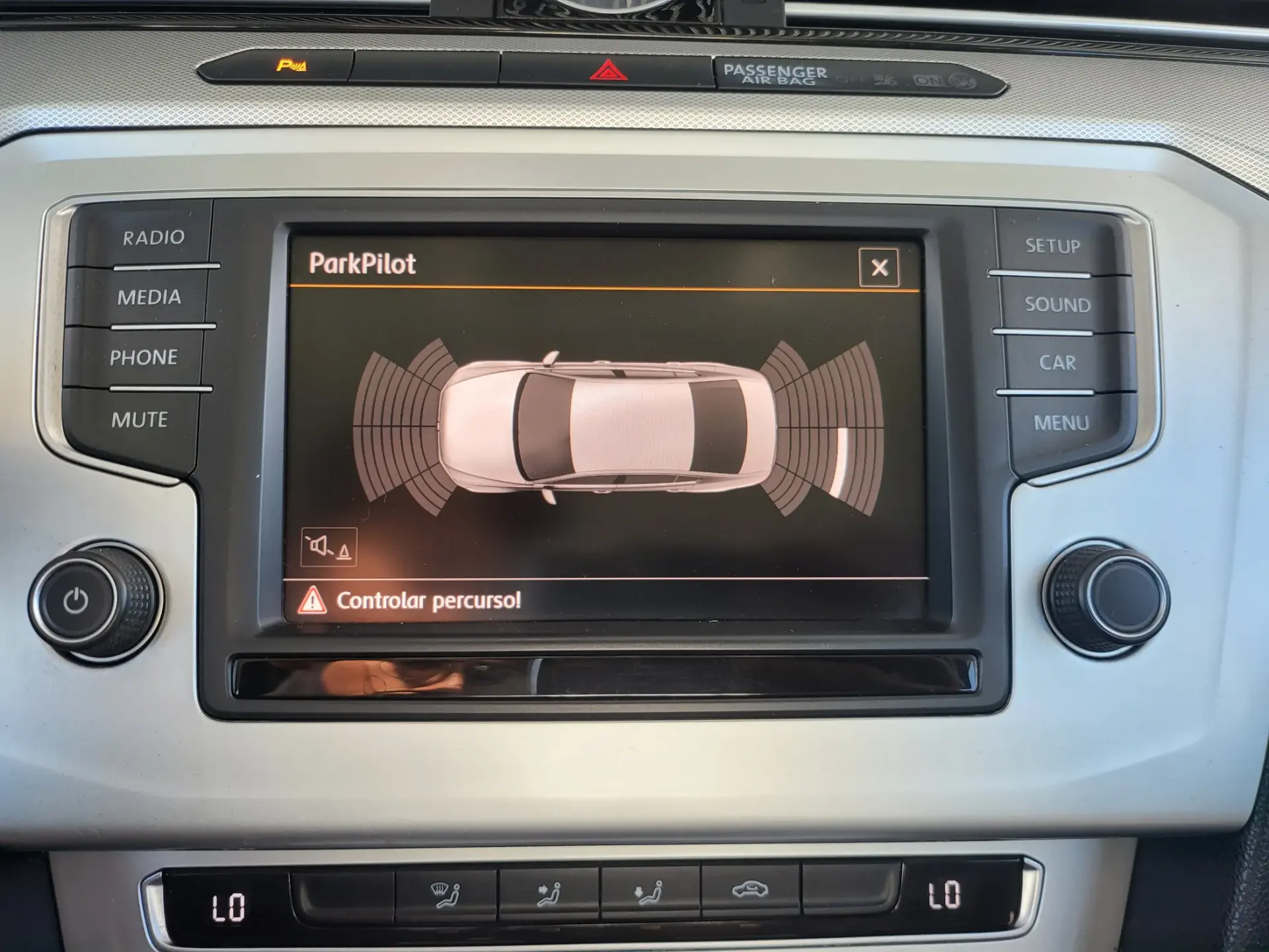 Volkswagen Passat 2.0 TDi Confortline DSG 17