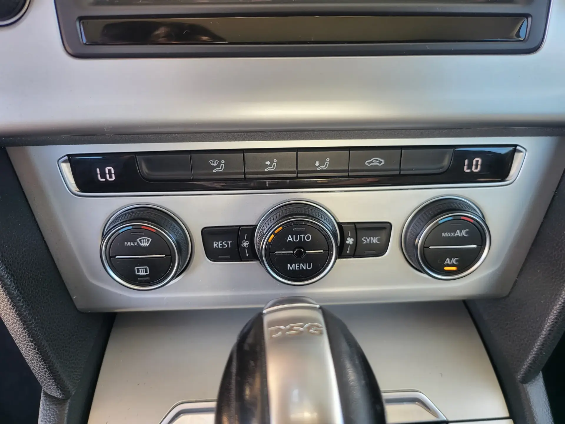 Volkswagen Passat 2.0 TDi Confortline DSG 18