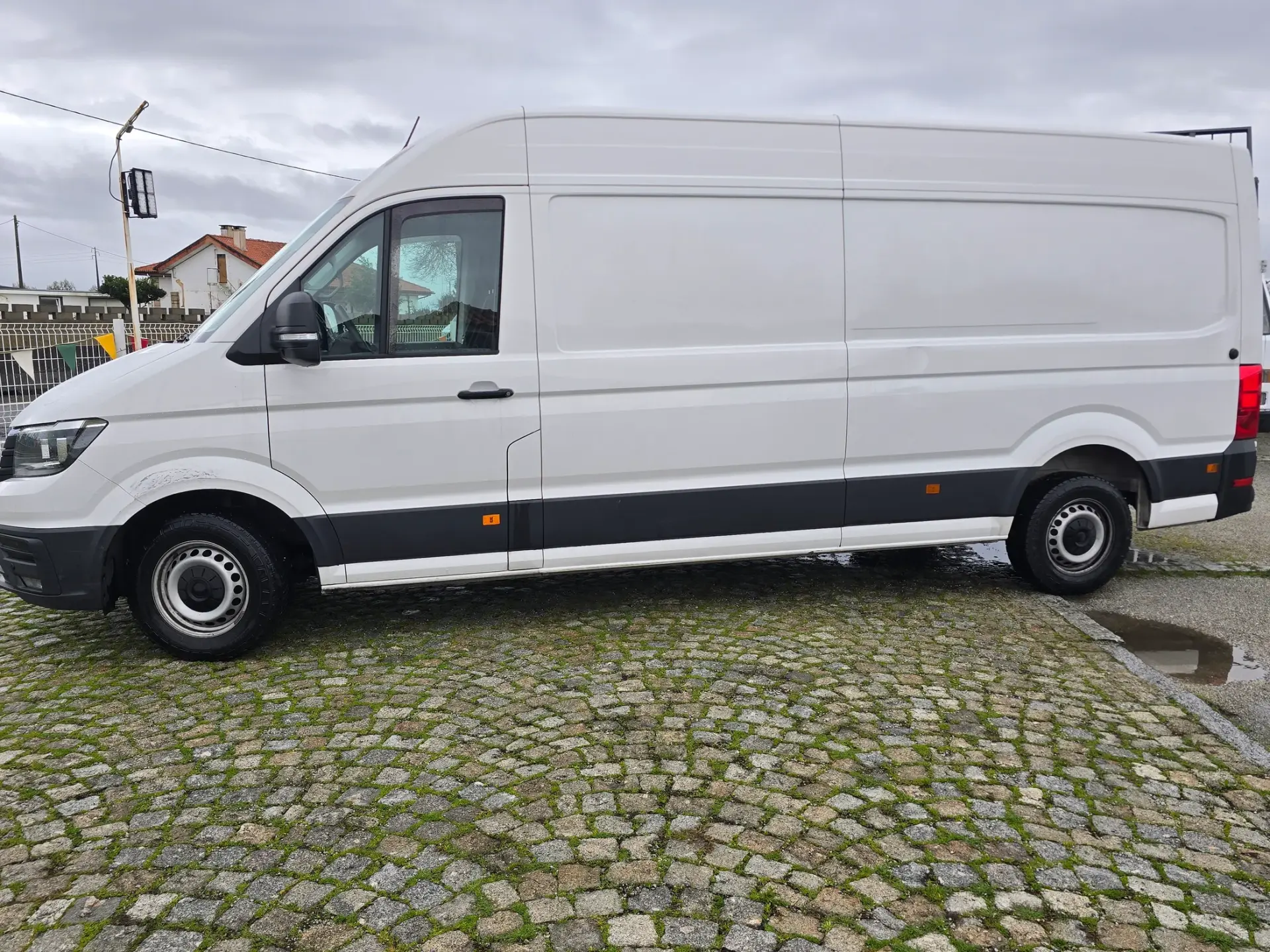 Volkswagen Crafter 35 2.0 TDI L3H3 Médio Tecto Alto 3