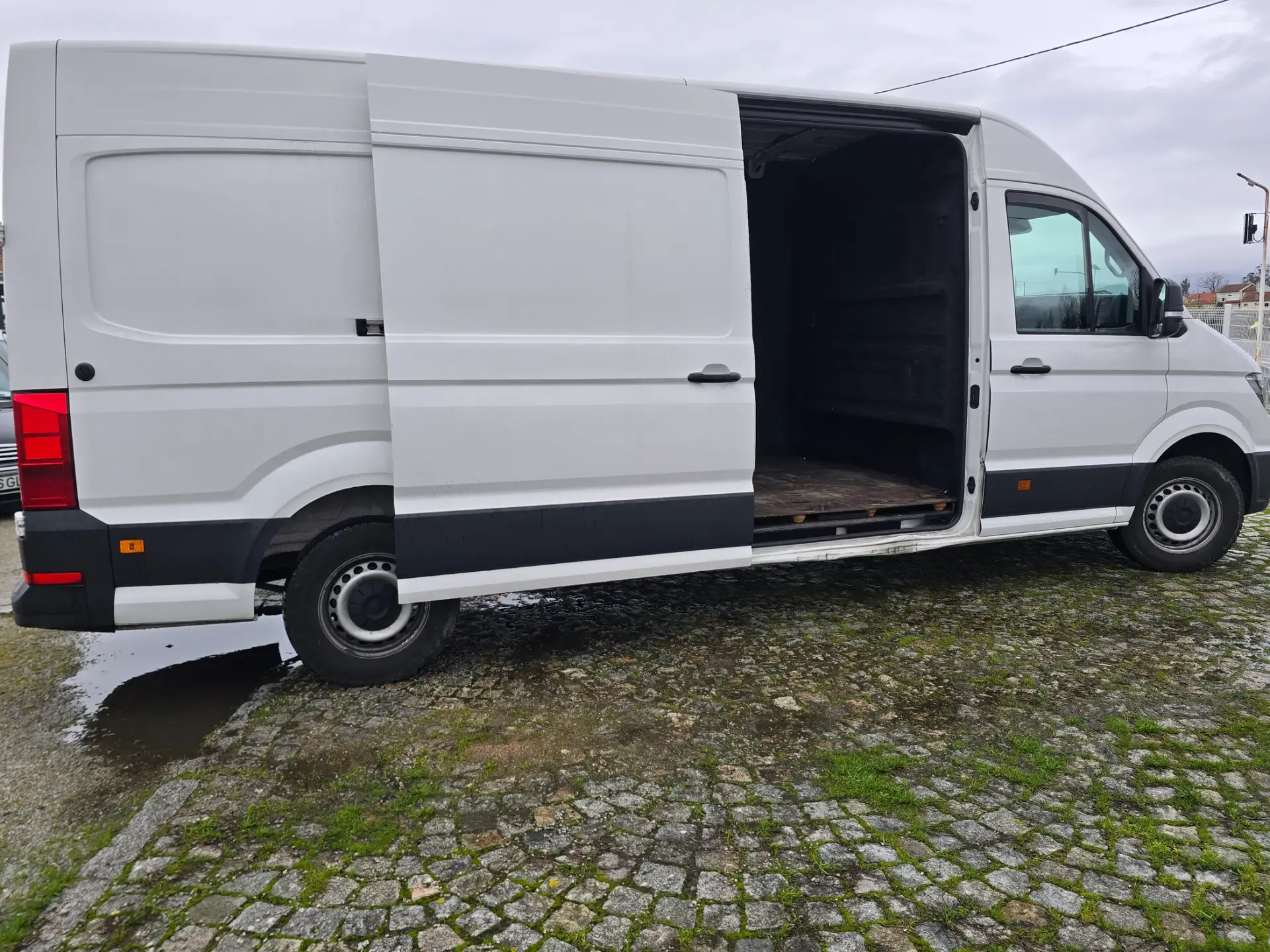 Volkswagen Crafter 35 2.0 TDI L3H3 Médio Tecto Alto 5