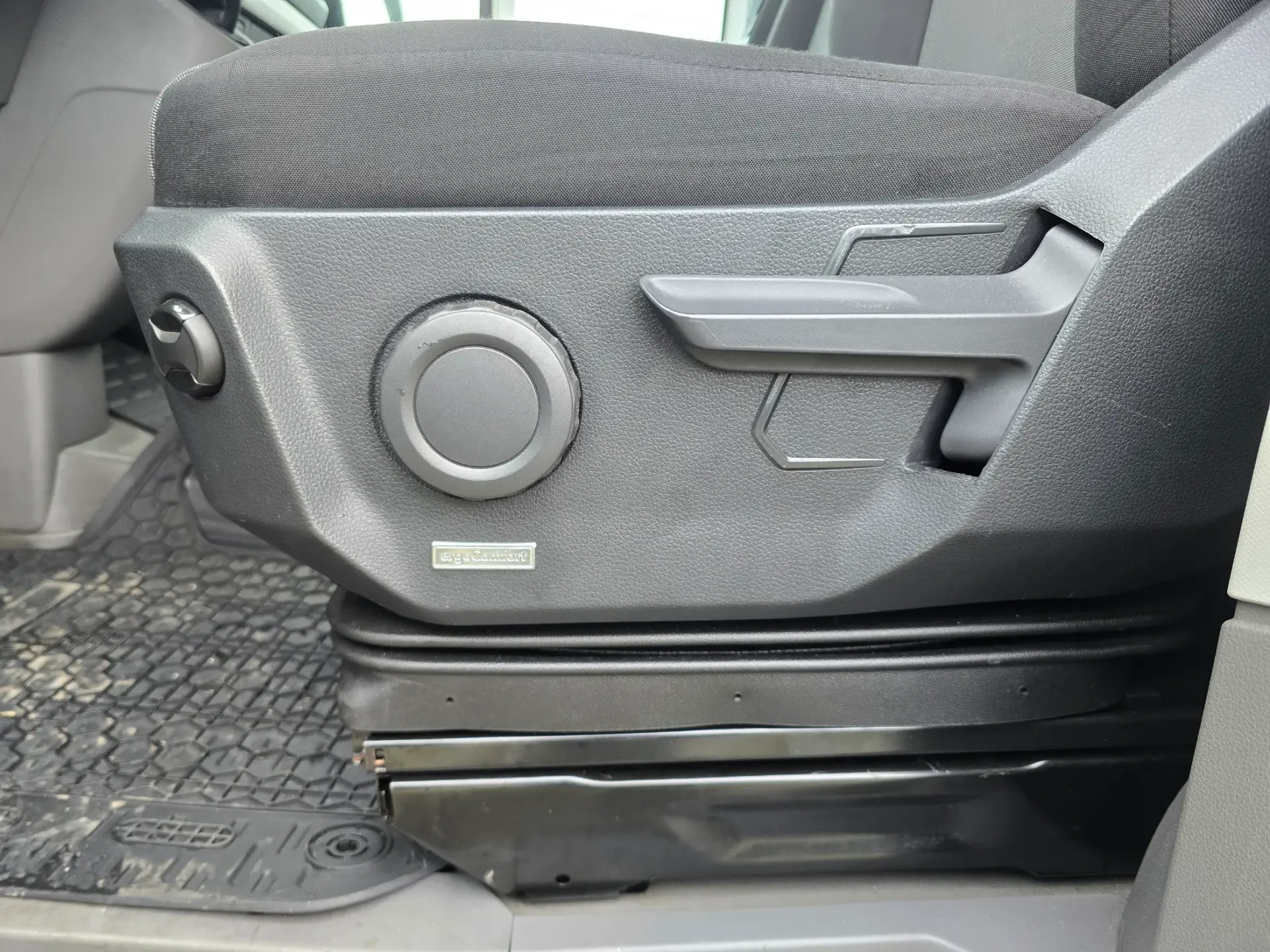 Volkswagen Crafter 35 2.0 TDI L3H3 Médio Tecto Alto 13