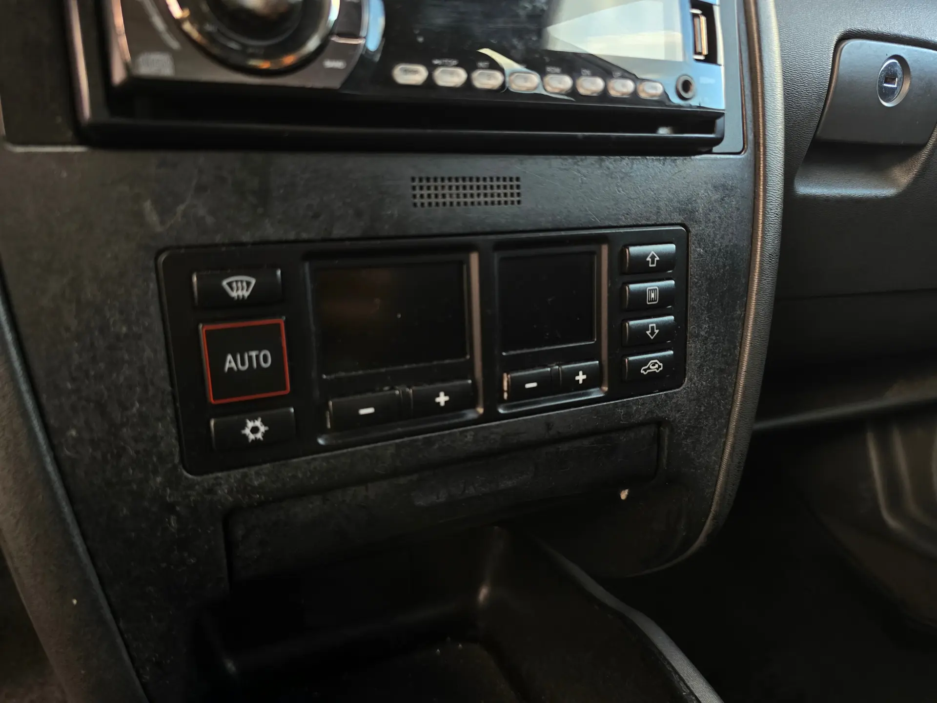 Audi A3 1.9 TDI Attraction 14