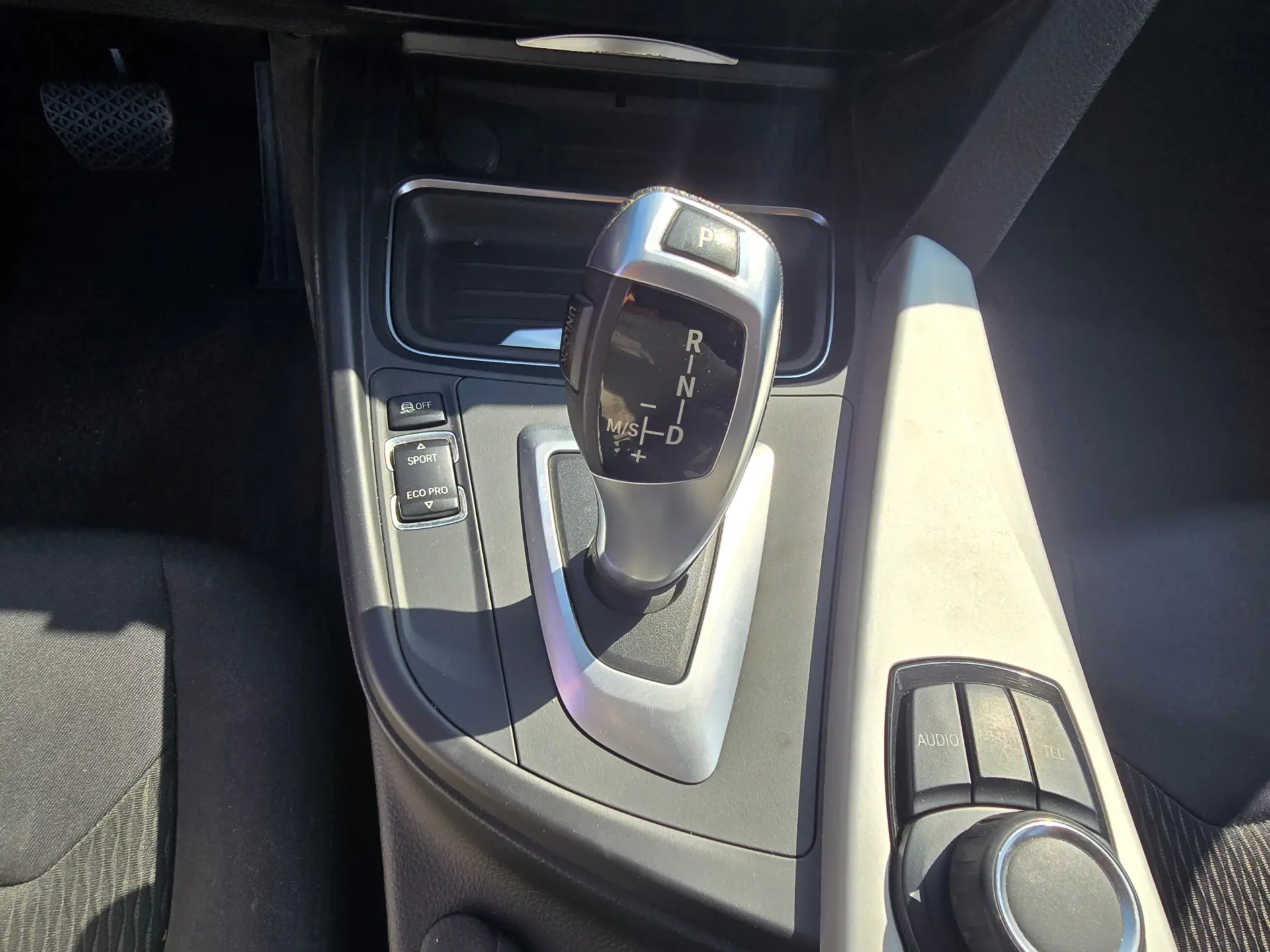BMW 318 d Auto Line Modern 16