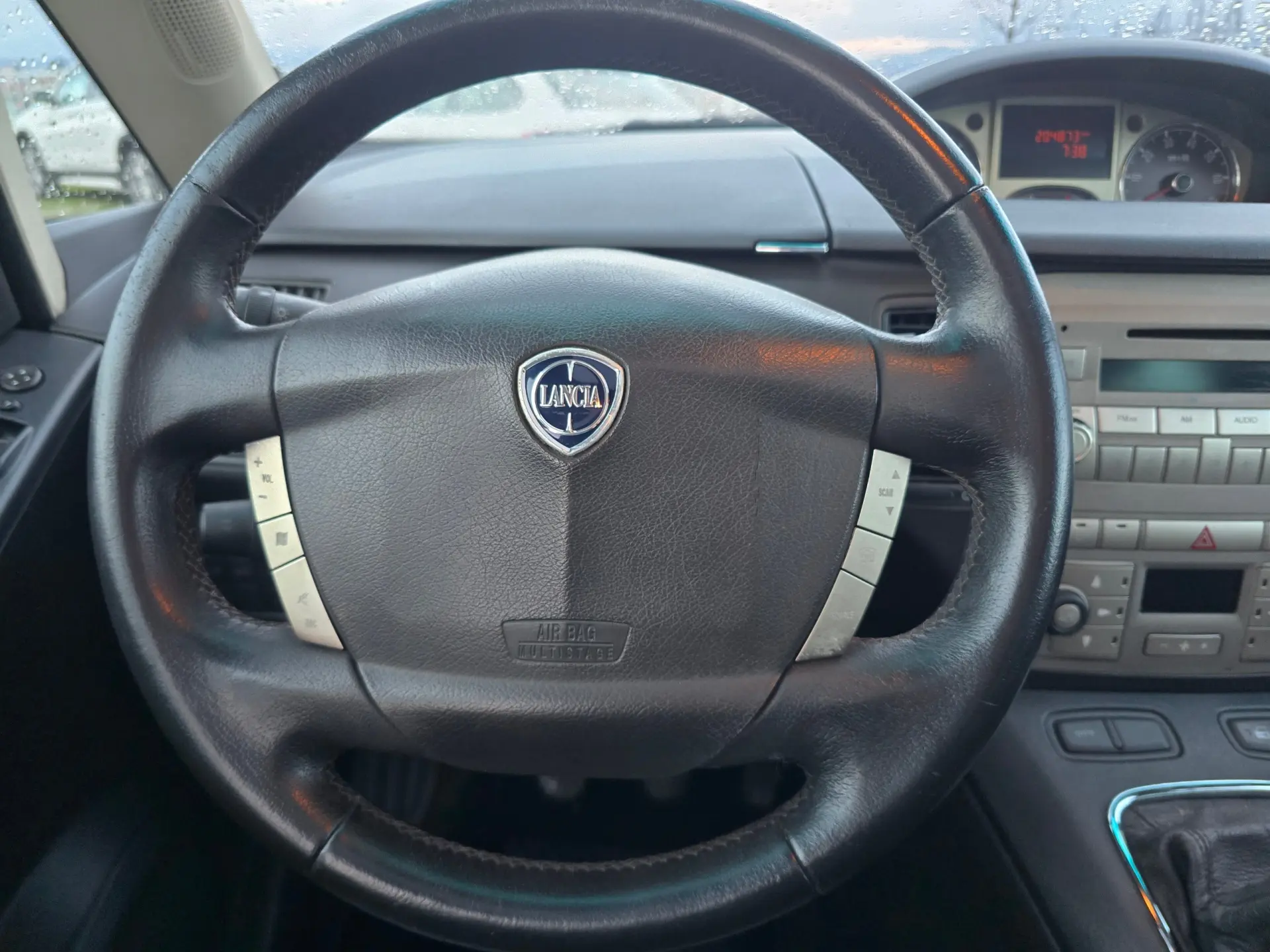 Lancia Musa 1.3 16V M-jet Platino 12