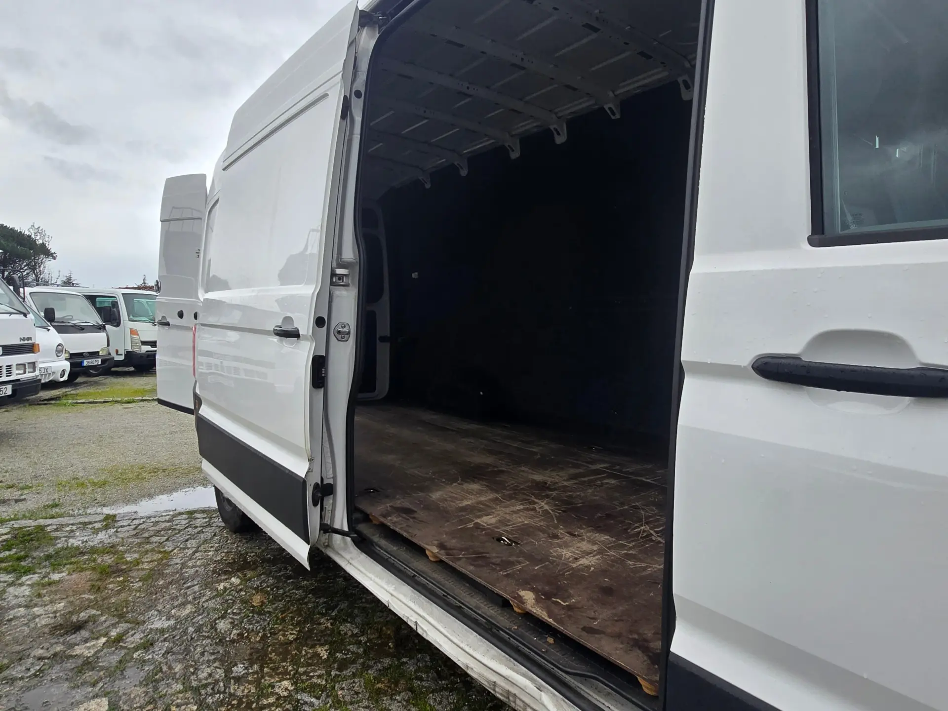 Volkswagen Crafter 35 2.0 TDI L4H3 10
