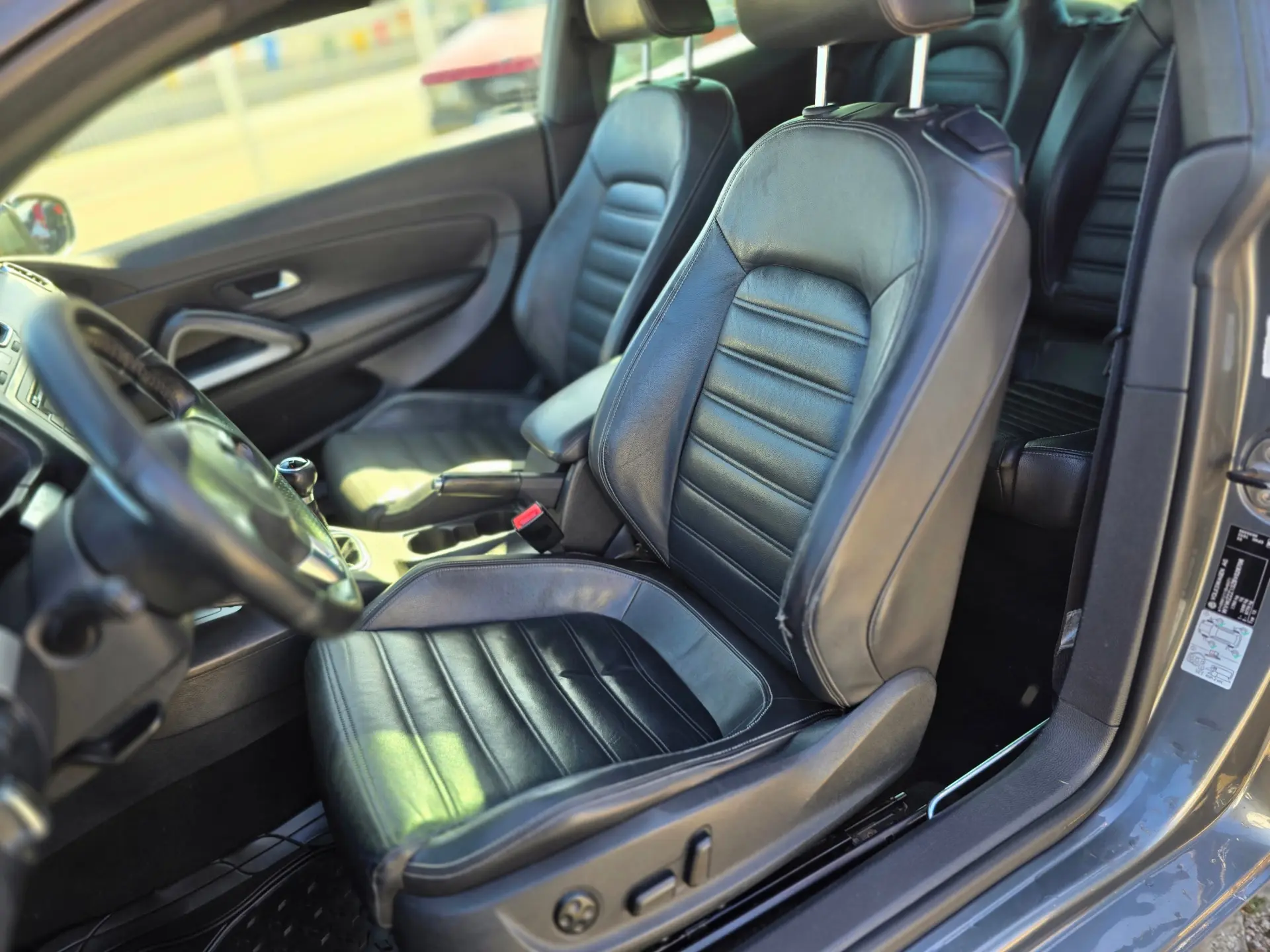 Volkswagen Scirocco 2.0 TDI 10