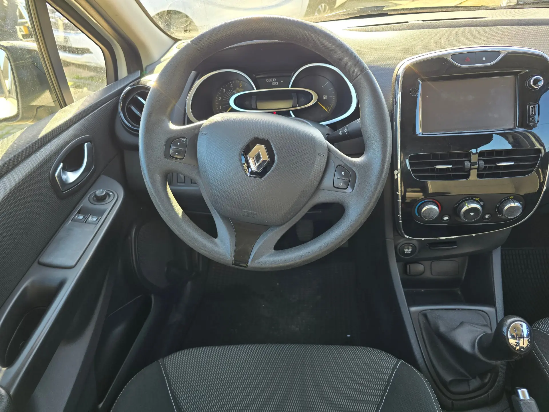 Renault Clio 1.5 dCi Confort 10