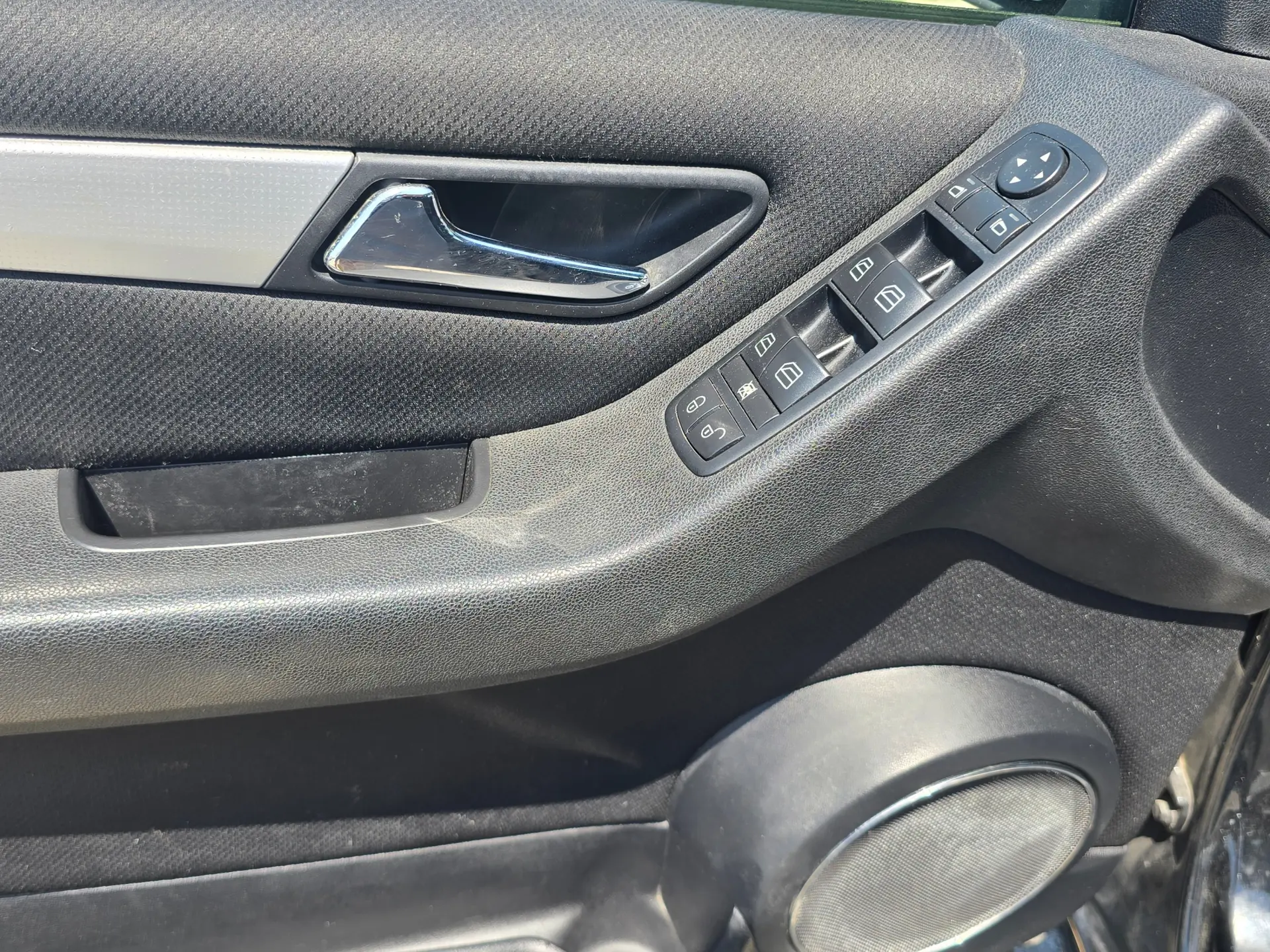 Mercedes-Benz A 160 CDI AVNTGARDE 9