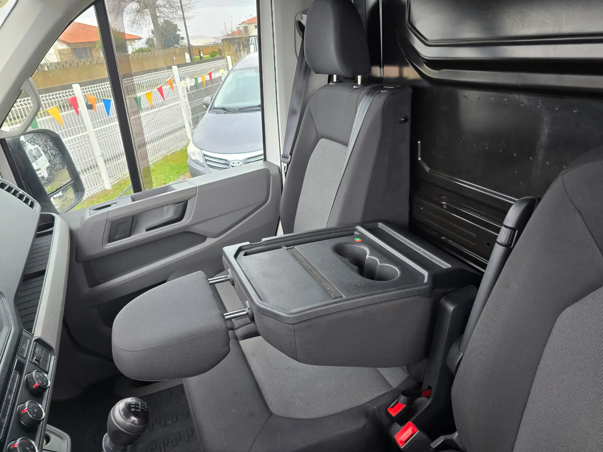 Volkswagen Crafter 35 2.0 TDI L4H3 21