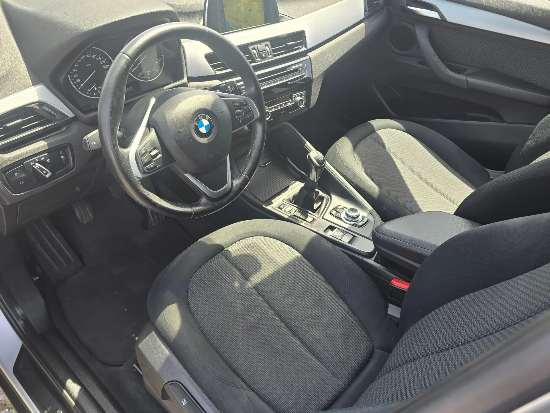BMW X1 16 d sDrive 8