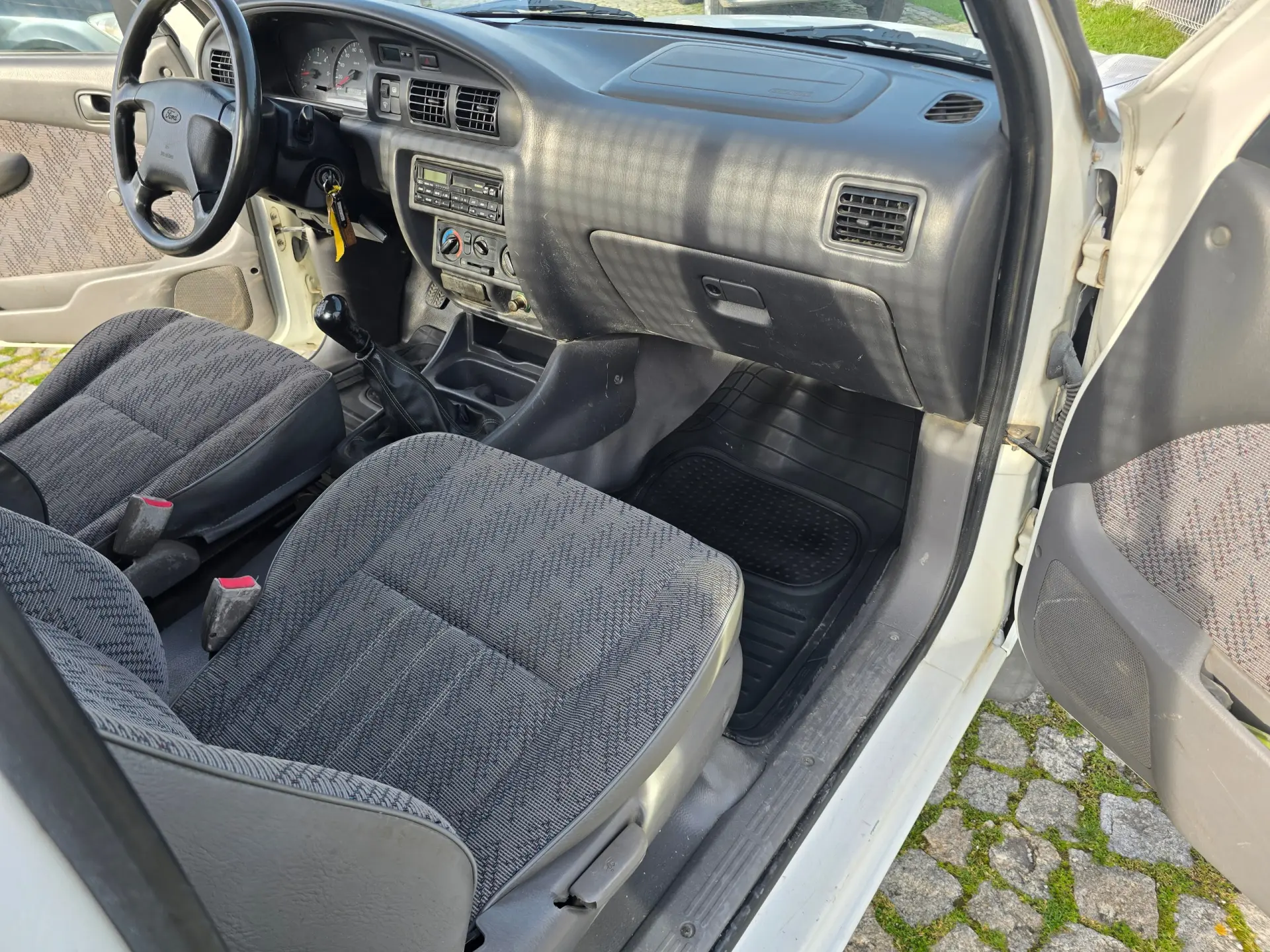 Ford Ranger 2.5 TD CL 14