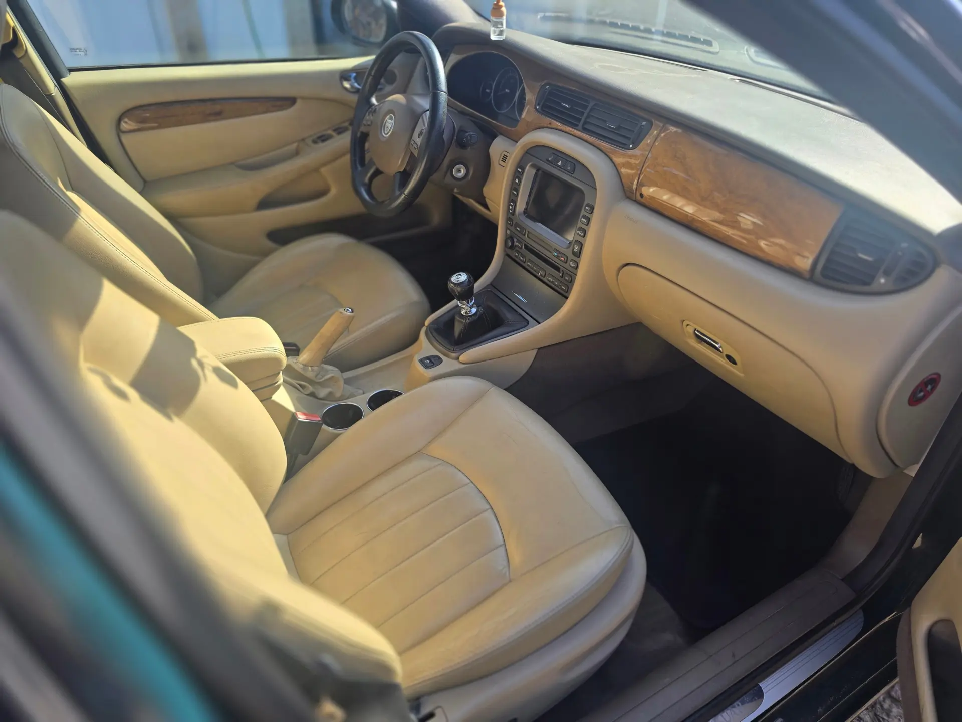 Jaguar X-Type SW 2.0 D Executive 14