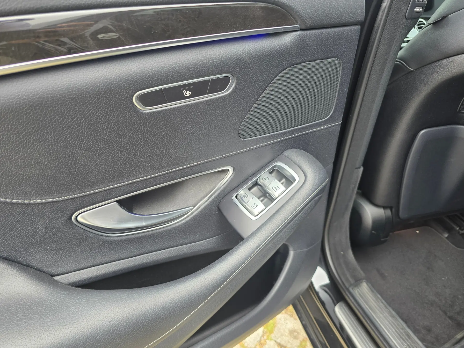 Mercedes-Benz S 350 d 4Matic 9G-TRONIC 31