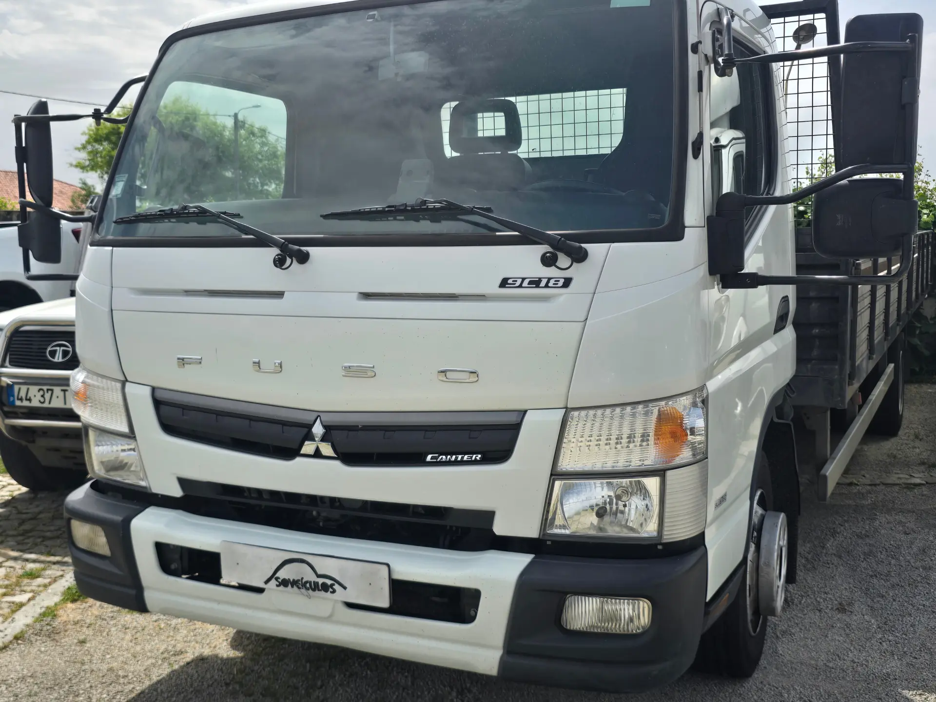 Mitsubishi Fuso Canter 9C18 1