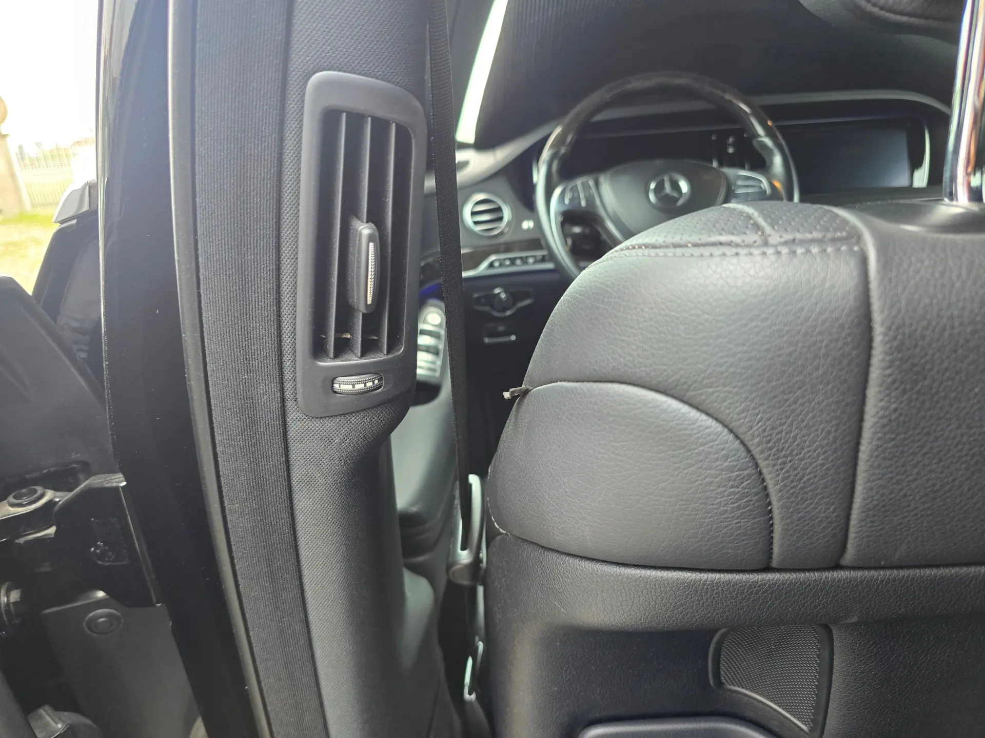 Mercedes-Benz S 350 d 4Matic 9G-TRONIC 33