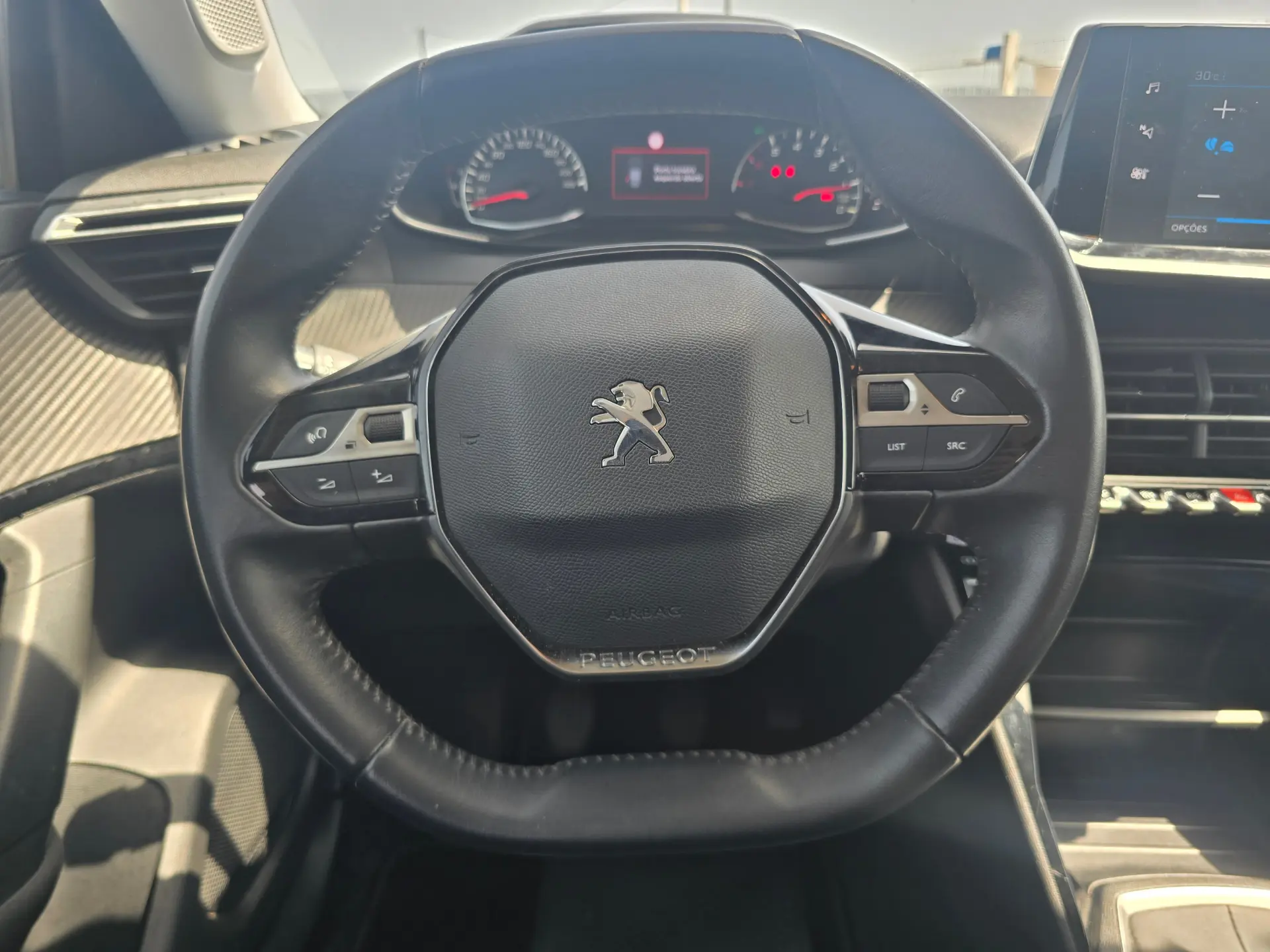 Peugeot 2008 Benzin 100 Allure 11