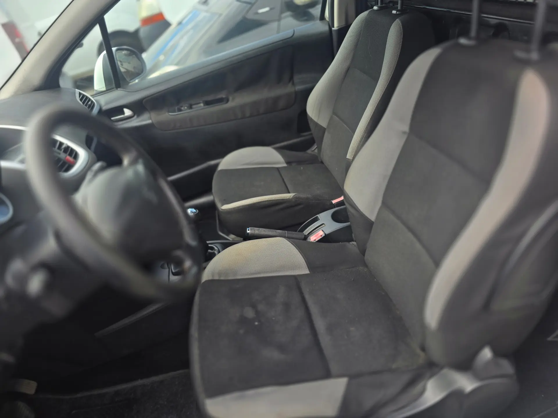 Peugeot 207 1.4 HDi Active 8