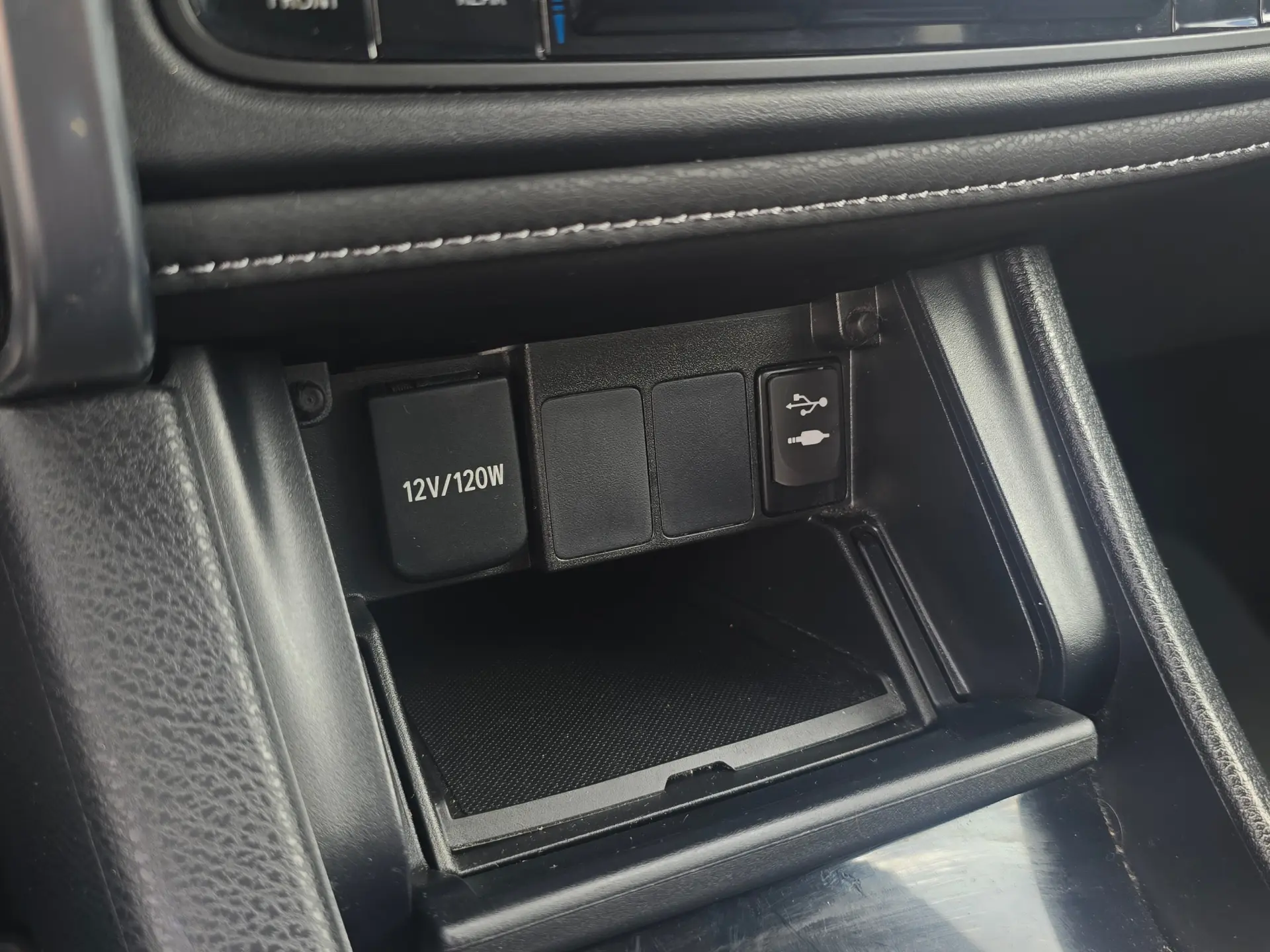 Toyota Auris 1.6 D-4D Comfort 19