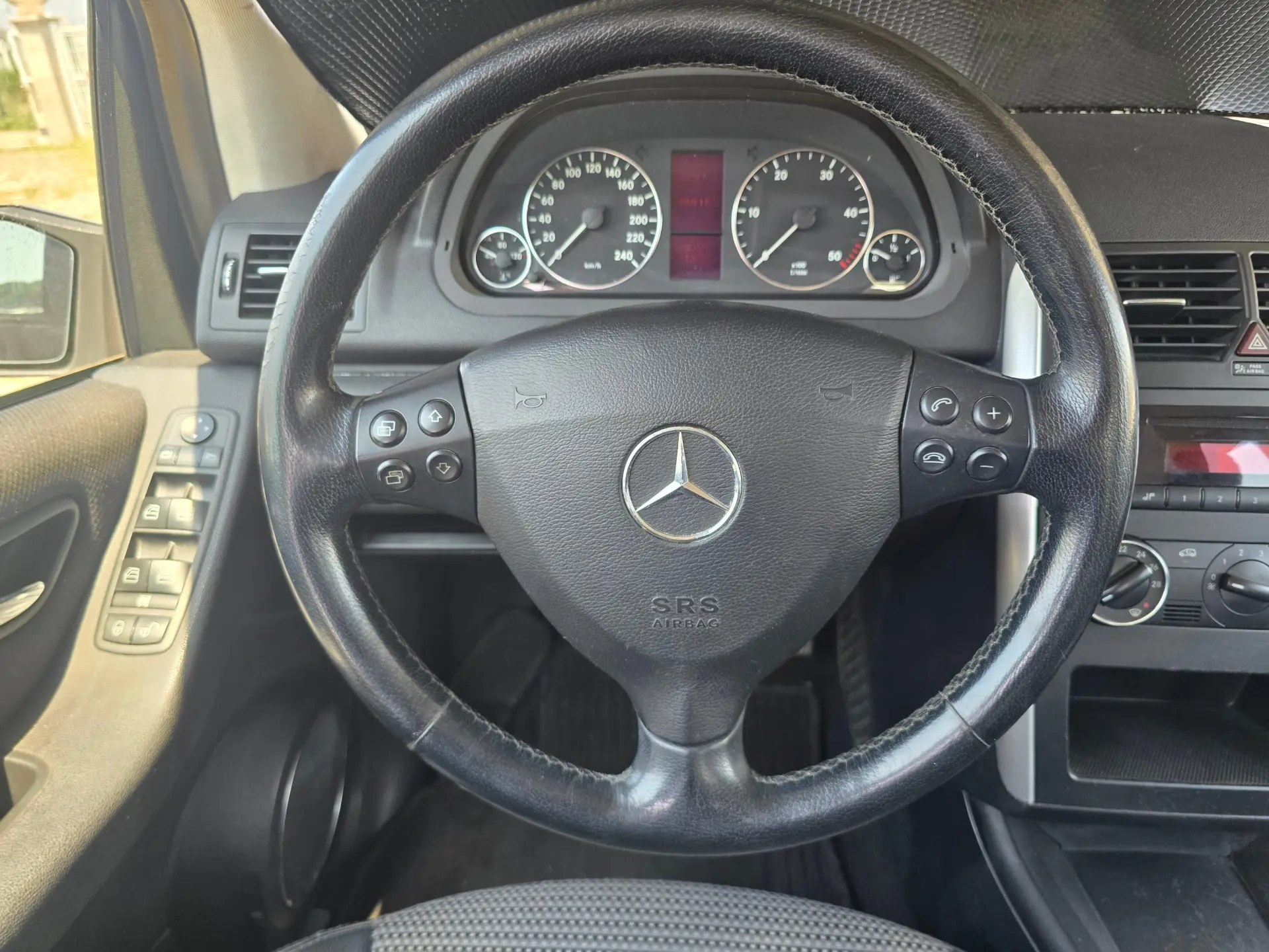 Mercedes-Benz A 160 CDI AVNTGARDE 15