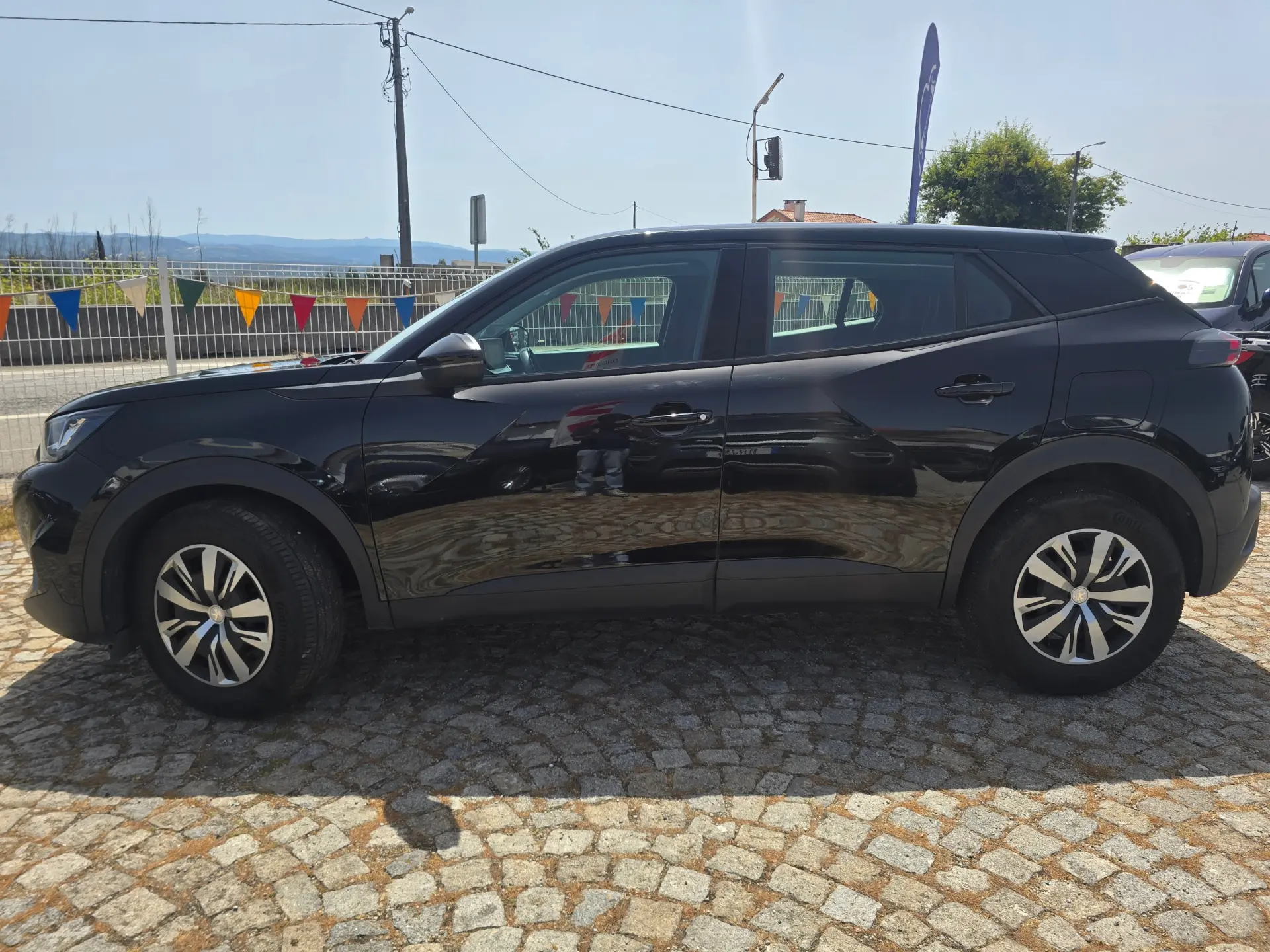 Peugeot 2008 Benzin 100 Allure 3