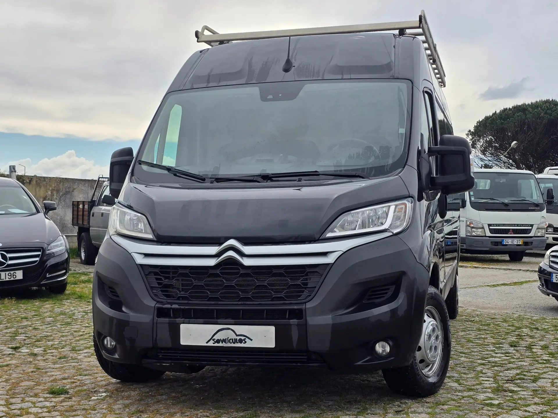 Citroen Jumpy 2.0 BlueHDi M Confort Semi-Vidrado 2