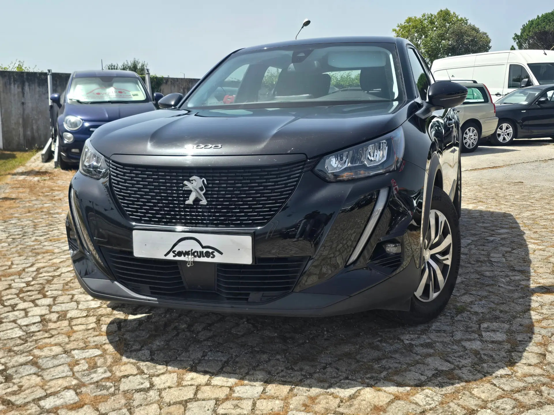 Peugeot 2008 Benzin 100 Allure 2