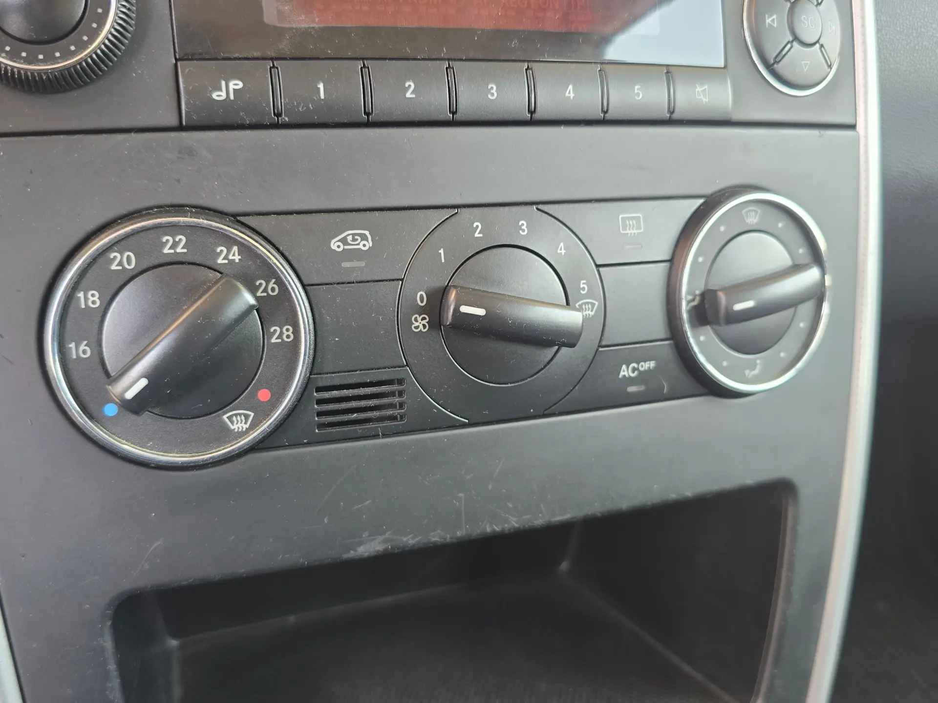 Mercedes-Benz A 160 CDI AVNTGARDE 12