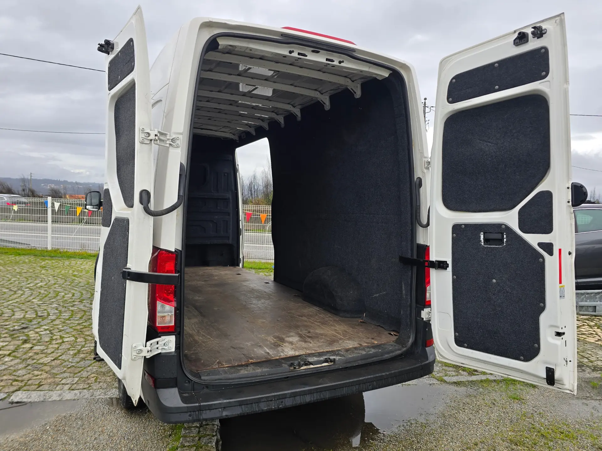 Volkswagen Crafter 35 2.0 TDI L4H3 6