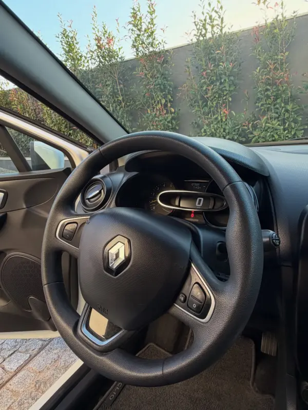 Renault Clio 1.5 dCi Zen 8