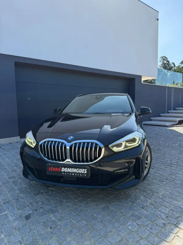 BMW 116 d Pack Desportivo M Auto 12