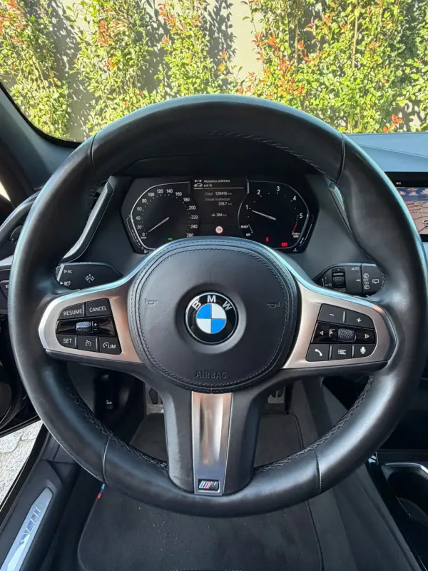 BMW 116 d Pack Desportivo M Auto 8