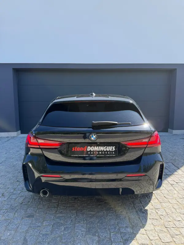 BMW 116 d Pack Desportivo M Auto 11