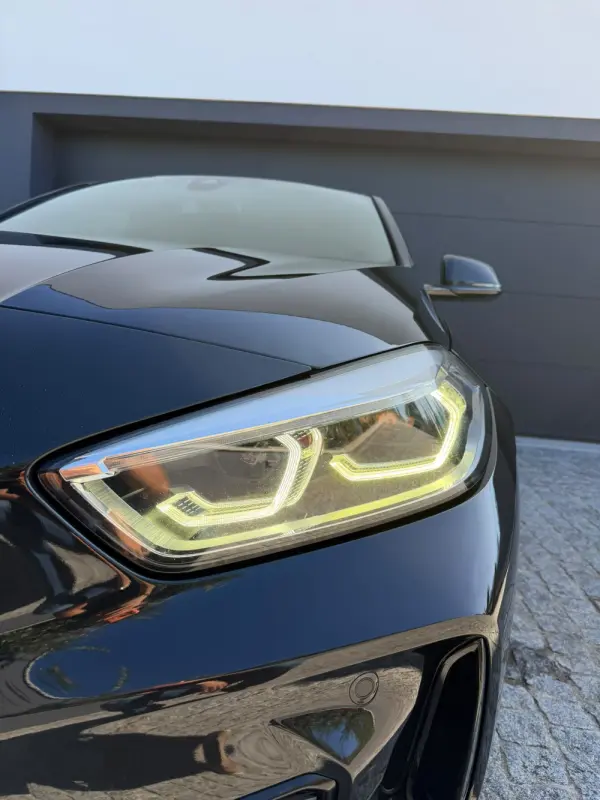 BMW 116 d Pack Desportivo M Auto 10