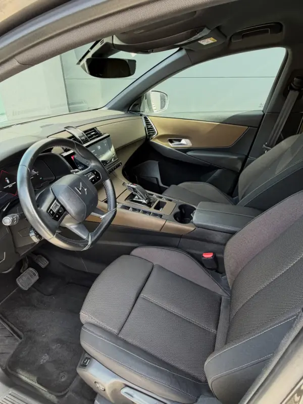 DS DS7 Crossback 1.5 BlueHDi Be Chic EAT8 11