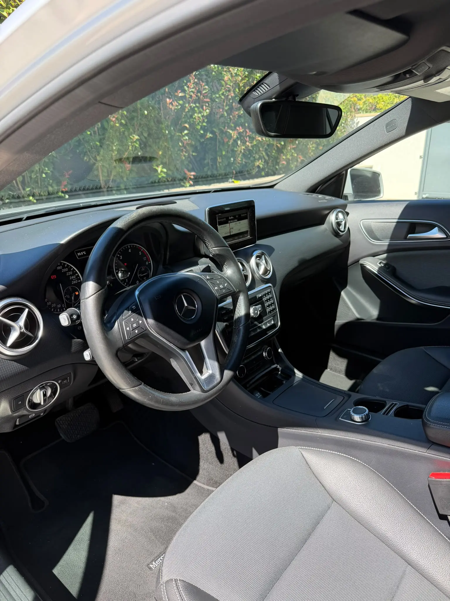 Mercedes-Benz A 180 d 7G-DCT Urban 7