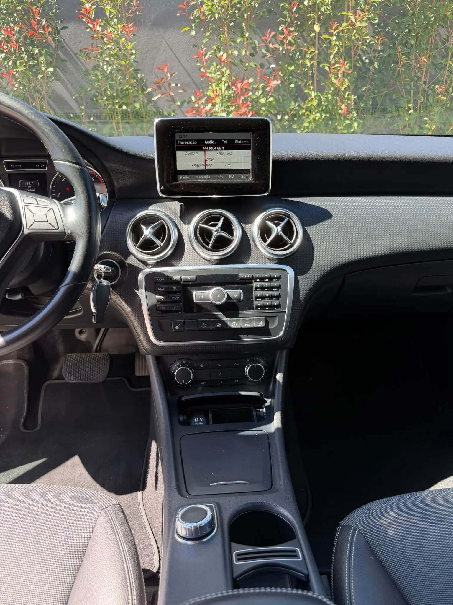 Mercedes-Benz A 180 d 7G-DCT Urban 9