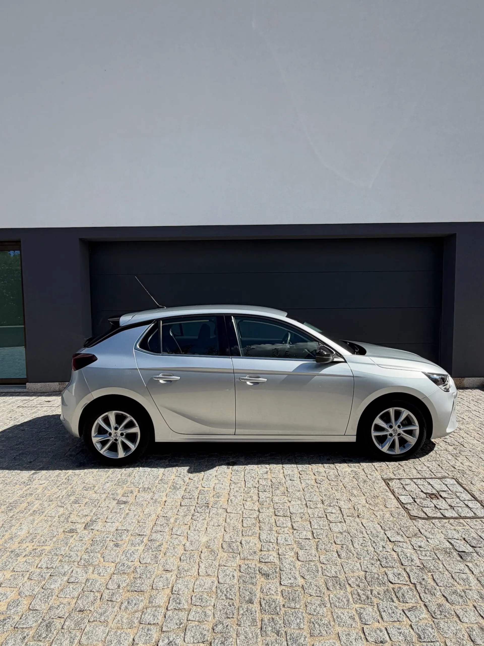 Opel Corsa 1.2 Elegance 3