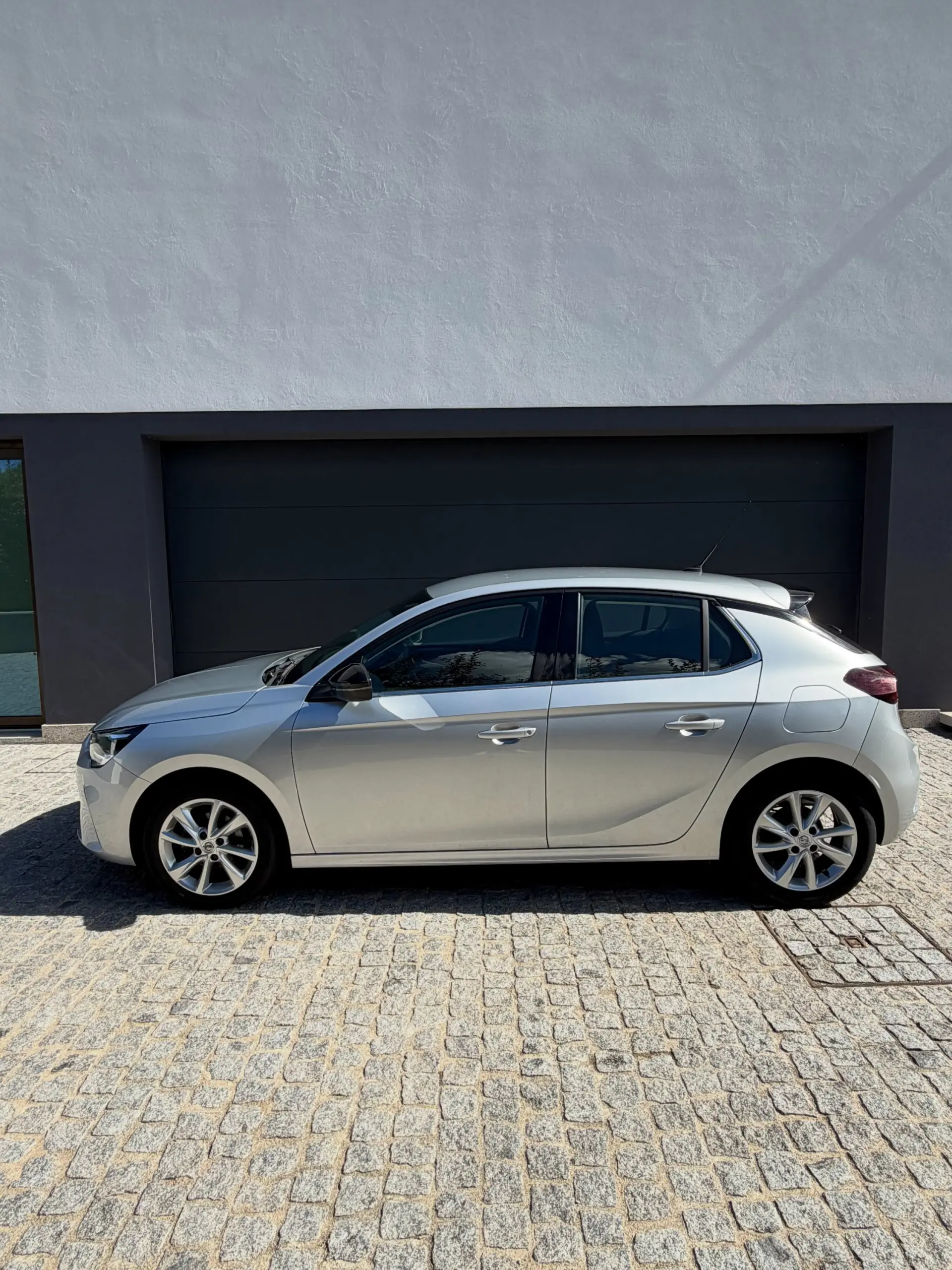 Opel Corsa 1.2 Elegance 6