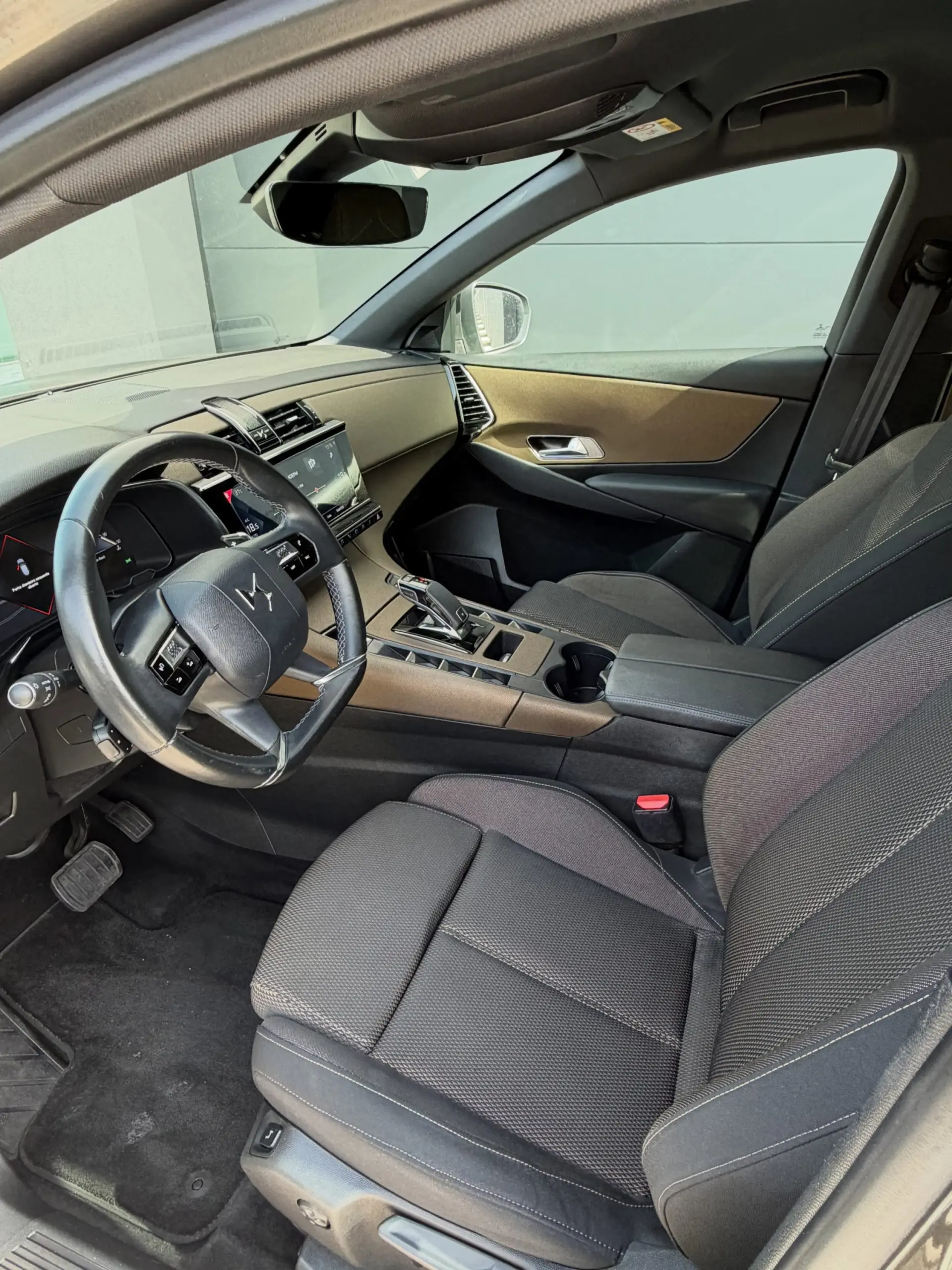 DS DS7 Crossback 1.5 BlueHDi Be Chic EAT8 11