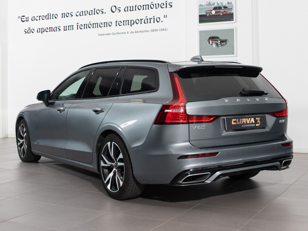 Volvo V60 D 3 R Design 2