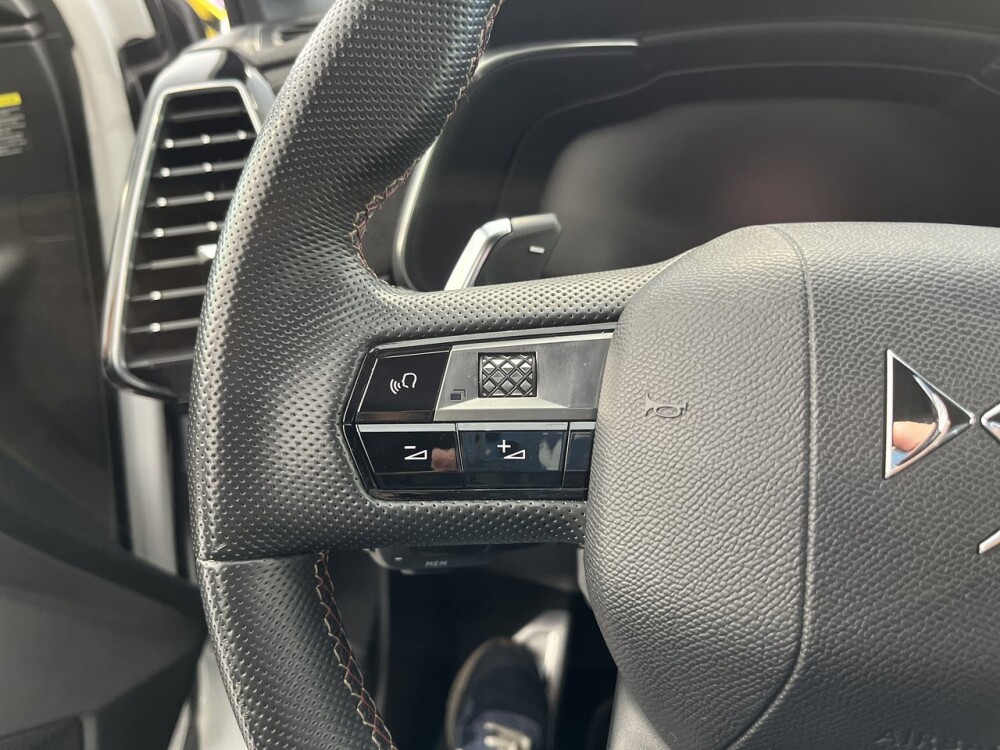 DS DS7 Crossback null 32