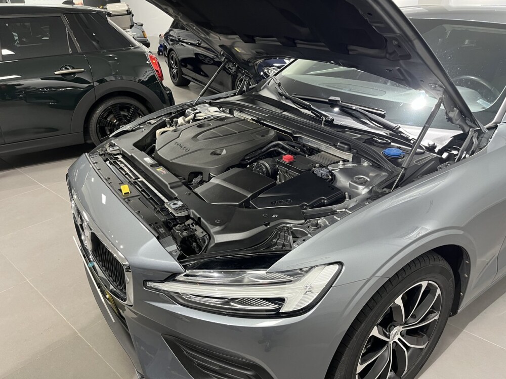 Volvo V60 D3 Momentum Plus 29