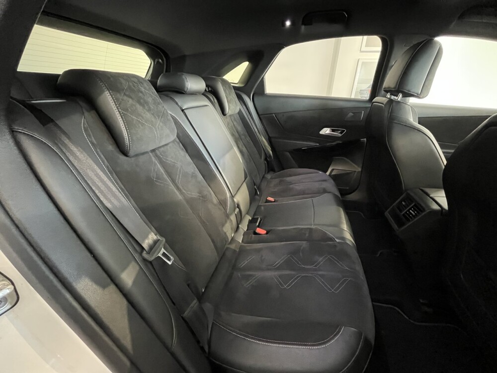 DS DS7 Crossback null 16