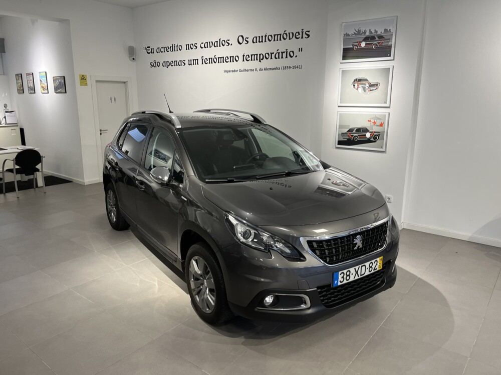 Peugeot 2008 Puretech Style 8