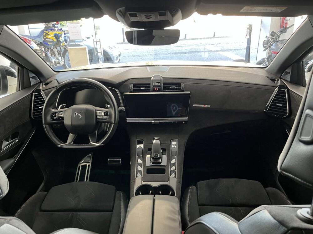 DS DS7 Crossback null 17