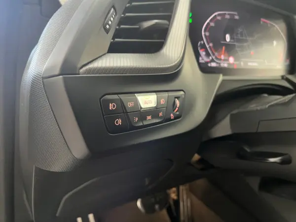 BMW 116 d Pack M Auto 25