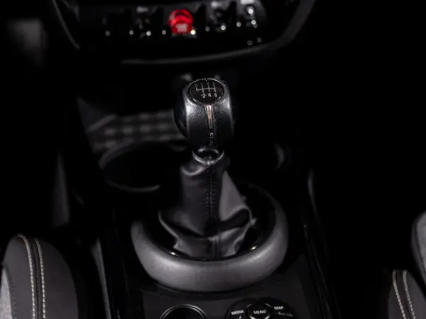 MINI Clubman One D Pack Chili II 23