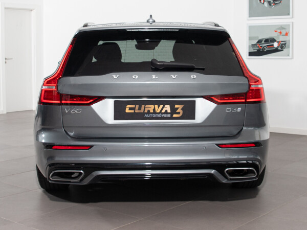 Volvo V60 D 3 R Design 6