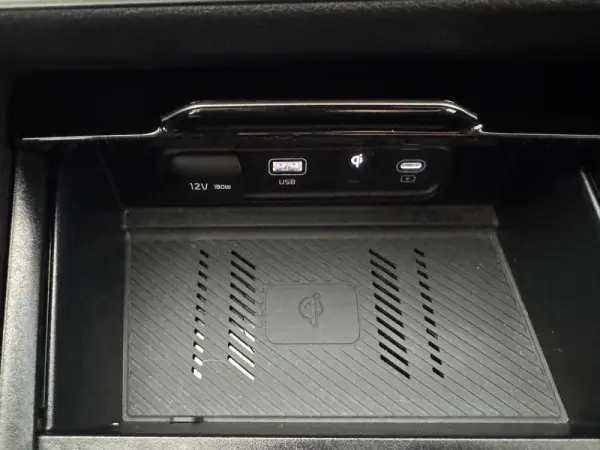 Kia Sportage 1.6 T-GDi PHEV Tech+SRF 12